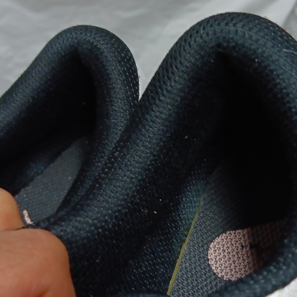 Asics Women's Running Shoes in White and Pink Size 8 - Picture 13 of 15